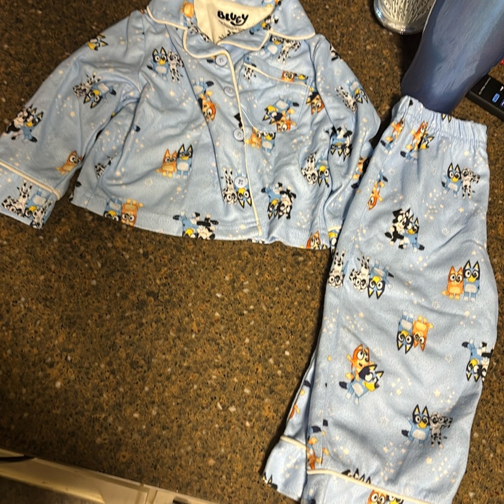 Used bluey pj set
